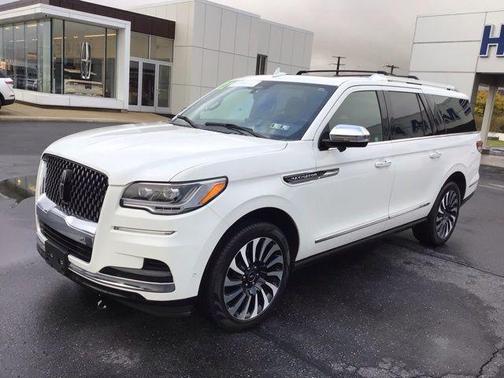 2022 Lincoln Navigator L Black Label