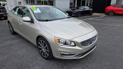 Luminous Sand Metallic 2018 Volvo S60 Inscription T5