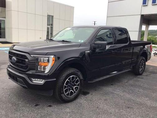 Black Metallic 2022 Ford F-150 XLT