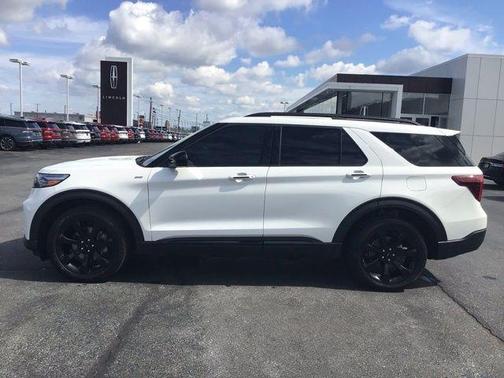 Star White 2024 Ford Explorer ST-Line