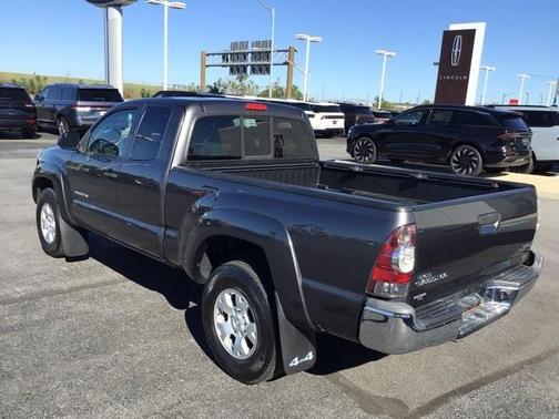 2013 Toyota Tacoma Base