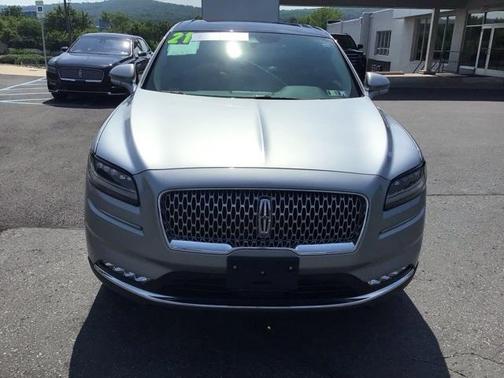 2021 Lincoln Nautilus Reserve