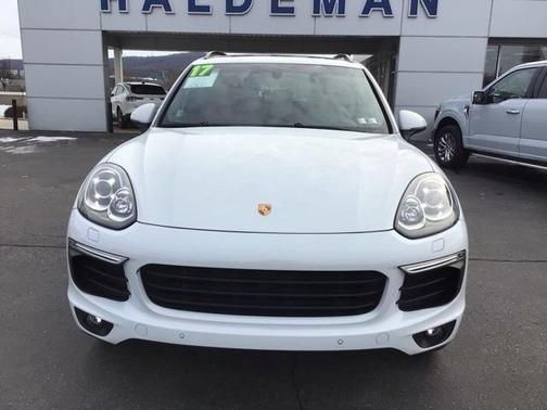 2017 Porsche Cayenne Platinum Edition