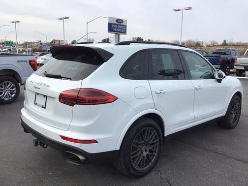2017 Porsche Cayenne Platinum Edition