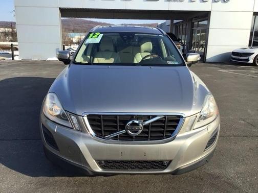 2012 Volvo XC60 3.2 Platinum