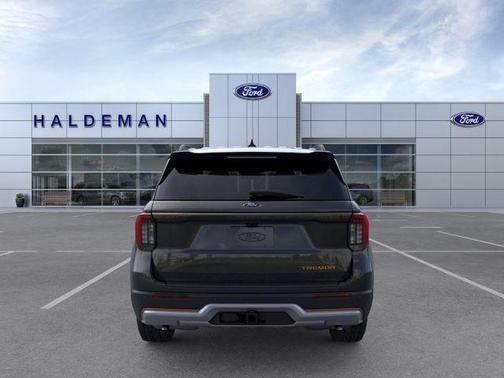 Agate Black Metallic 2026 Ford Explorer Tremor