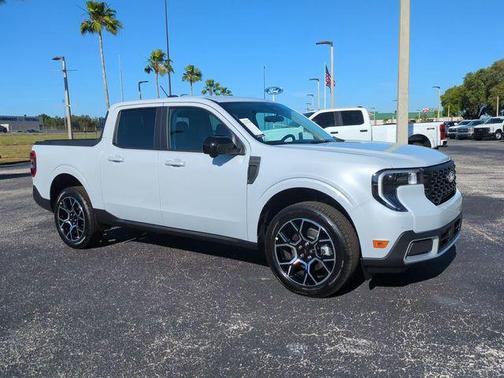 White Metallic 2026 Ford Maverick Lariat