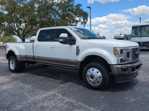 Star White 2022 Ford F-450 King Ranch