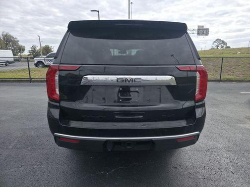 2024 GMC Yukon XL SLT