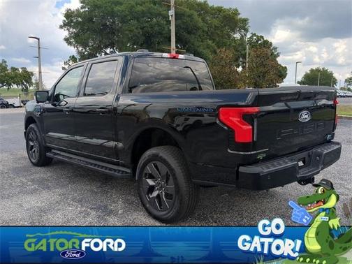 2025 Ford F-150 Lightning Flash