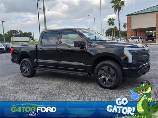 2025 Ford F-150 Lightning Flash