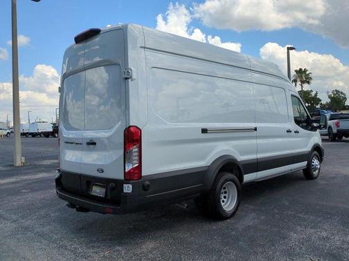 Oxford White 2026 Ford Transit-350 Base