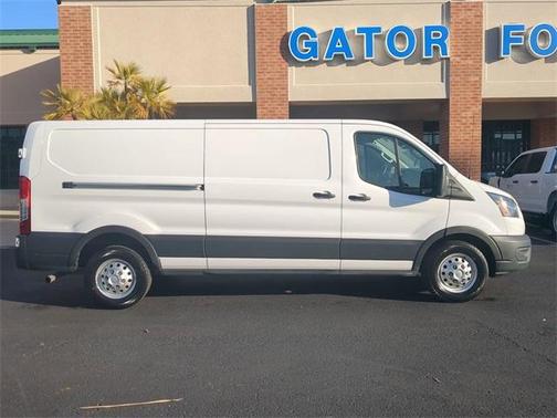 2022 Ford Transit-250 Base