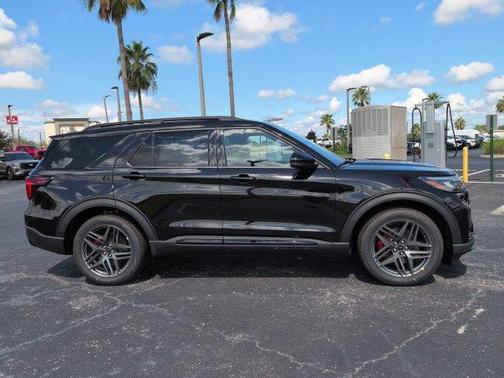 Black Metallic 2027 Ford Explorer ST