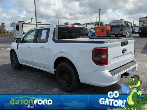 2025 Ford Maverick Lobo Standard