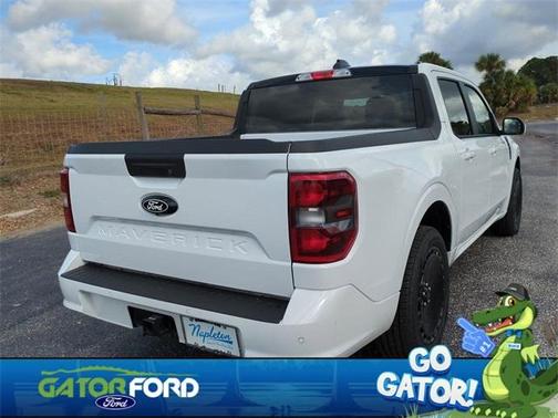 2025 Ford Maverick Lobo Standard