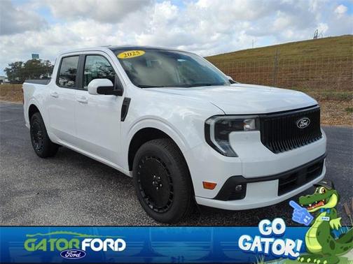 2025 Ford Maverick Lobo Standard