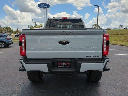 Avalanche 2026 Ford F-250 Lariat
