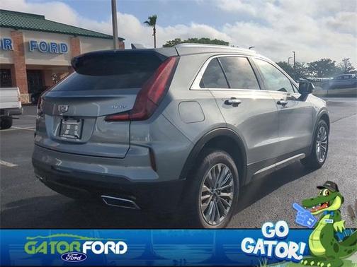 2024 Cadillac XT4 Premium Luxury