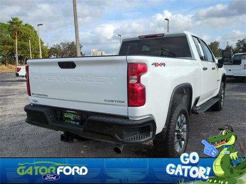 2022 Chevrolet Silverado 2500 Custom