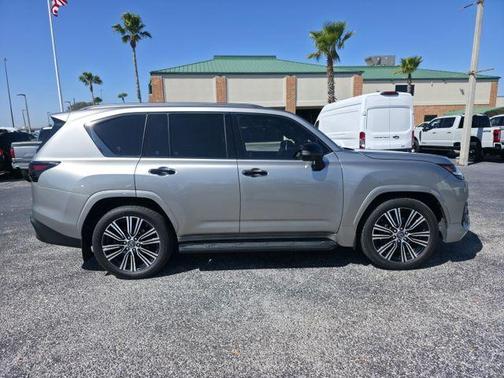2024 Lexus LX 600 Luxury