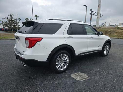 2022 Ford Explorer King Ranch