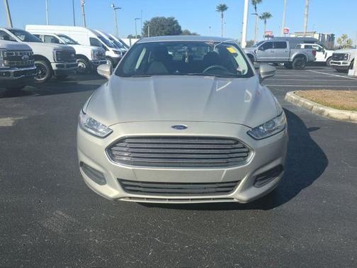 2015 Ford Fusion SE