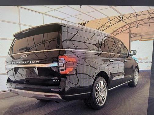 2022 Ford Expedition Max Platinum