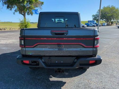 Granite Crystal Clearcoat Metallic 2023 Jeep Gladiator Sport