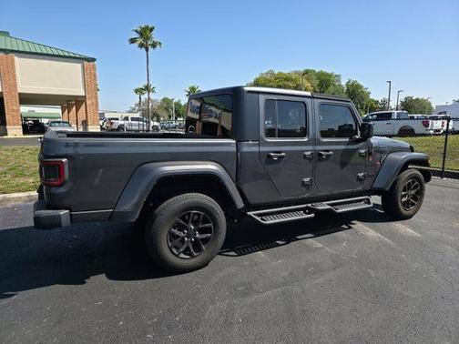 Granite Crystal Clearcoat Metallic 2023 Jeep Gladiator Sport