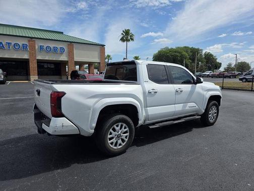 Ice 2024 Toyota Tacoma SR5