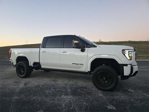 2024 GMC Sierra 2500 AT4