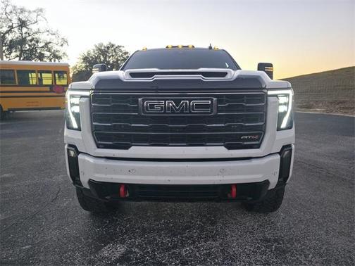 2024 GMC Sierra 2500 AT4