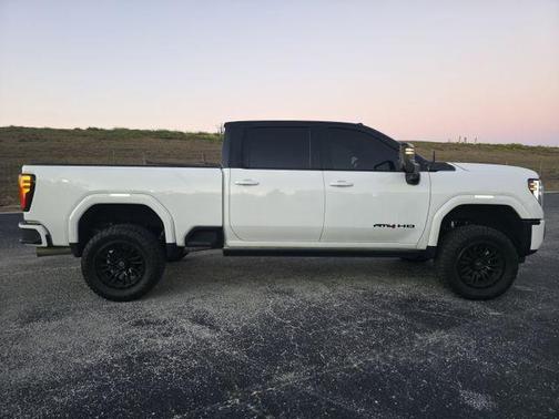 2024 GMC Sierra 2500 AT4