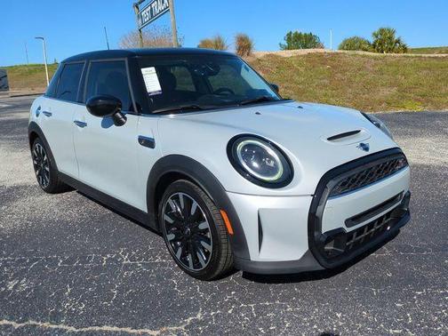 2022 MINI Hardtop Cooper S