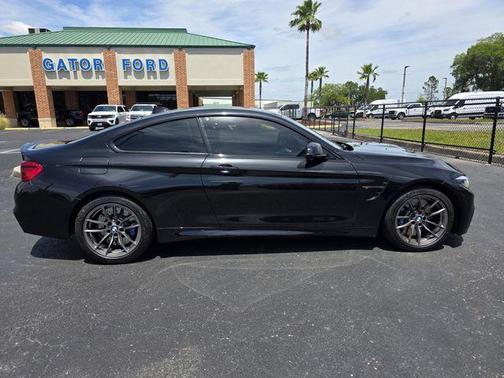 Black Sapphire Metallic 2018 BMW M4 Base