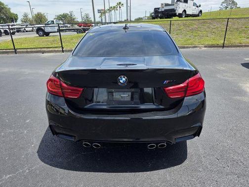 Black Sapphire Metallic 2018 BMW M4 Base