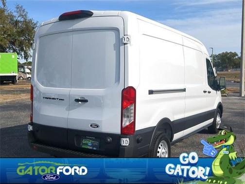 2026 Ford Transit-250 148 WB Medium Roof Cargo