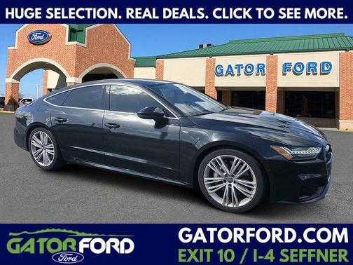 Vesuvius Gray Metallic 2020 Audi A7 55 Premium