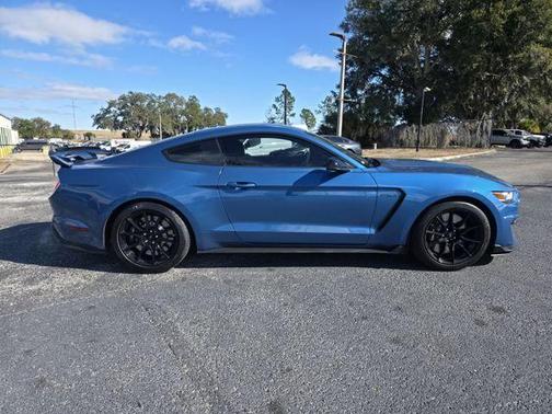 2019 Ford Shelby GT350 Base