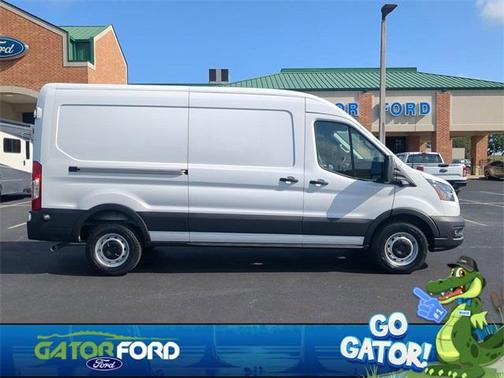 2025 Ford Transit-250 148 WB Medium Roof Cargo