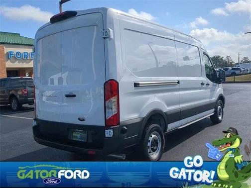 2025 Ford Transit-250 148 WB Medium Roof Cargo