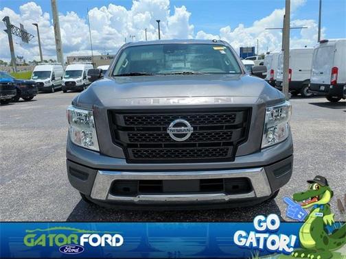 2020 Nissan Titan SV