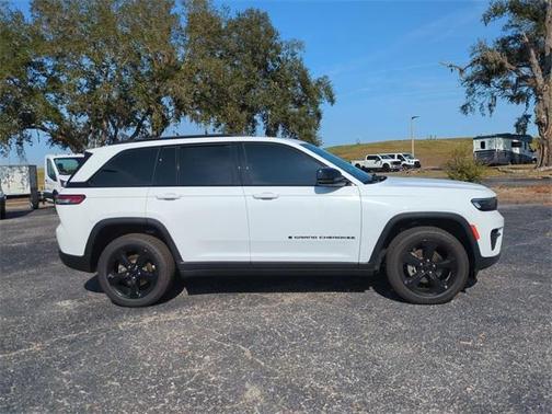 2023 Jeep Grand Cherokee Altitude