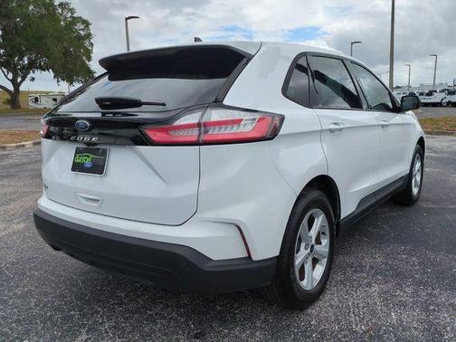 2021 Ford Edge SE