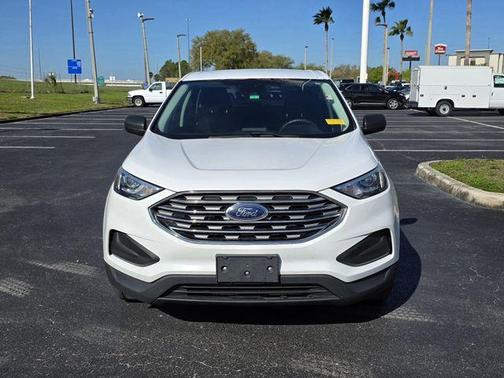2021 Ford Edge SE