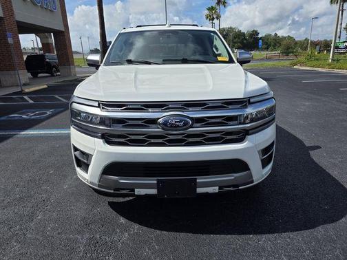 Star White 2023 Ford Expedition Platinum
