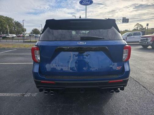 2022 Ford Explorer ST