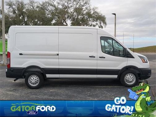 2026 Ford Transit-250 148 WB Medium Roof Cargo