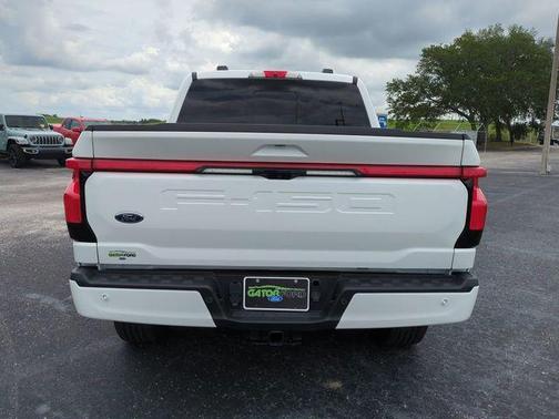Star White 2023 Ford F-150 Lightning LARIAT